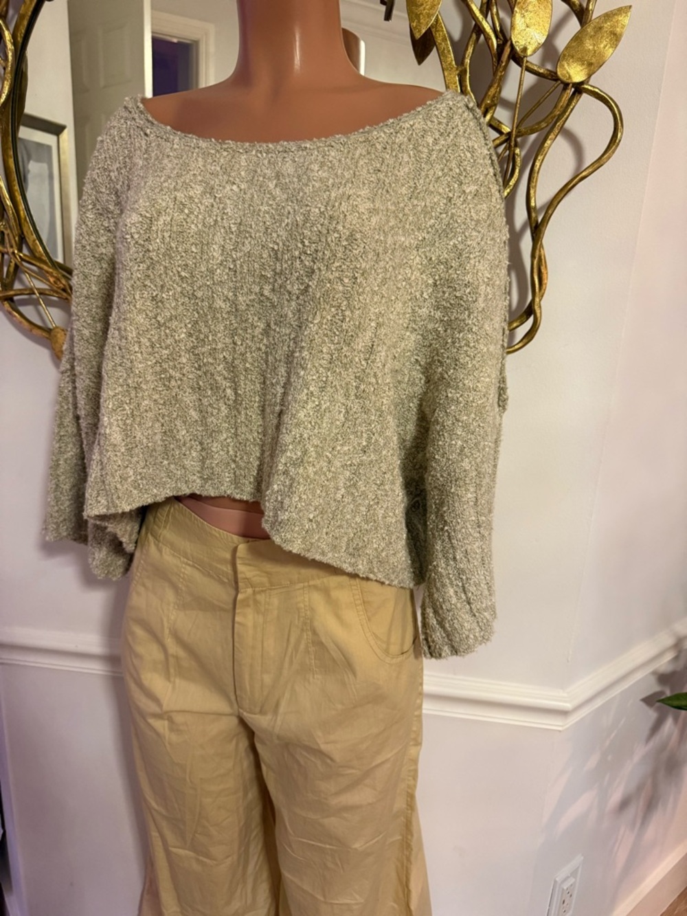 FREE PEOPLE cropped sweater
